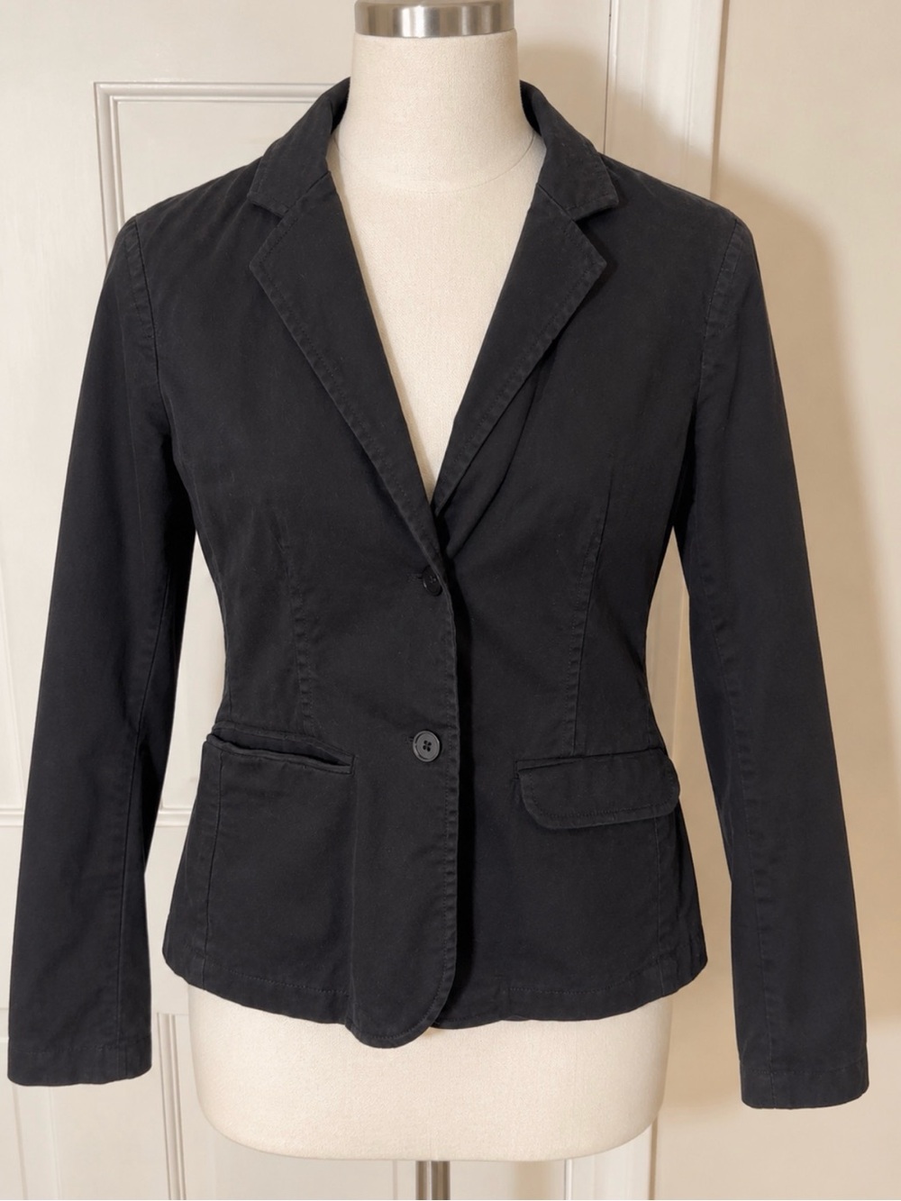 GAP Black Tailored Single-Breasted Blazer